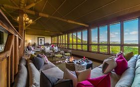 Taasa Lodge